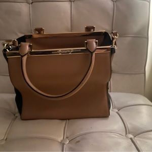 Michael Kors bag great condition with gold on top